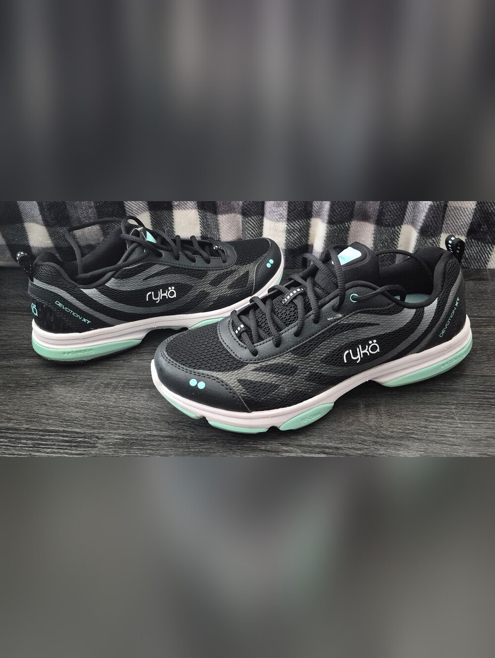 Ryka Women's Black Mint Walking Shoes